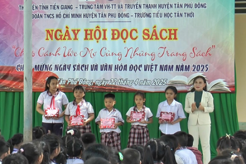 Ngày hội đọc sách với chủ đề “Chắp cánh ước mơ cùng những trang sách